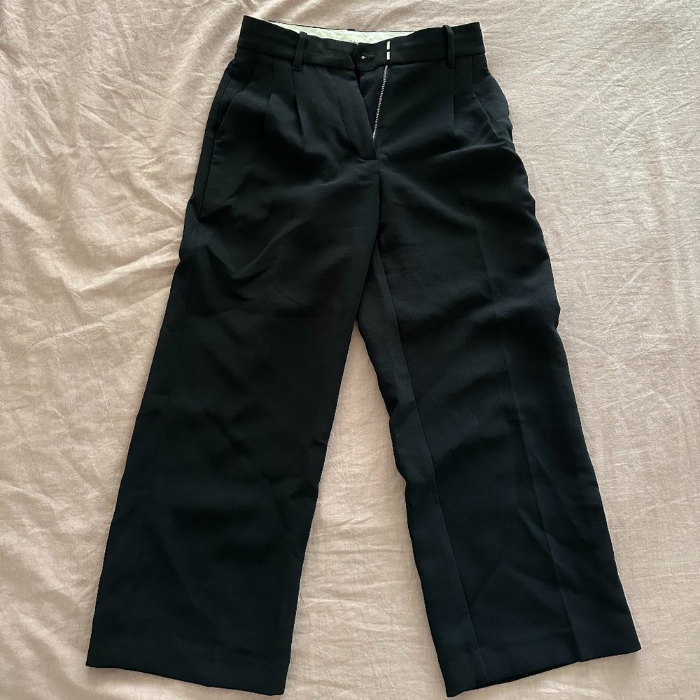 Aritzia Wilfred Effortless Cropped Pant - Black (short length, size 0)